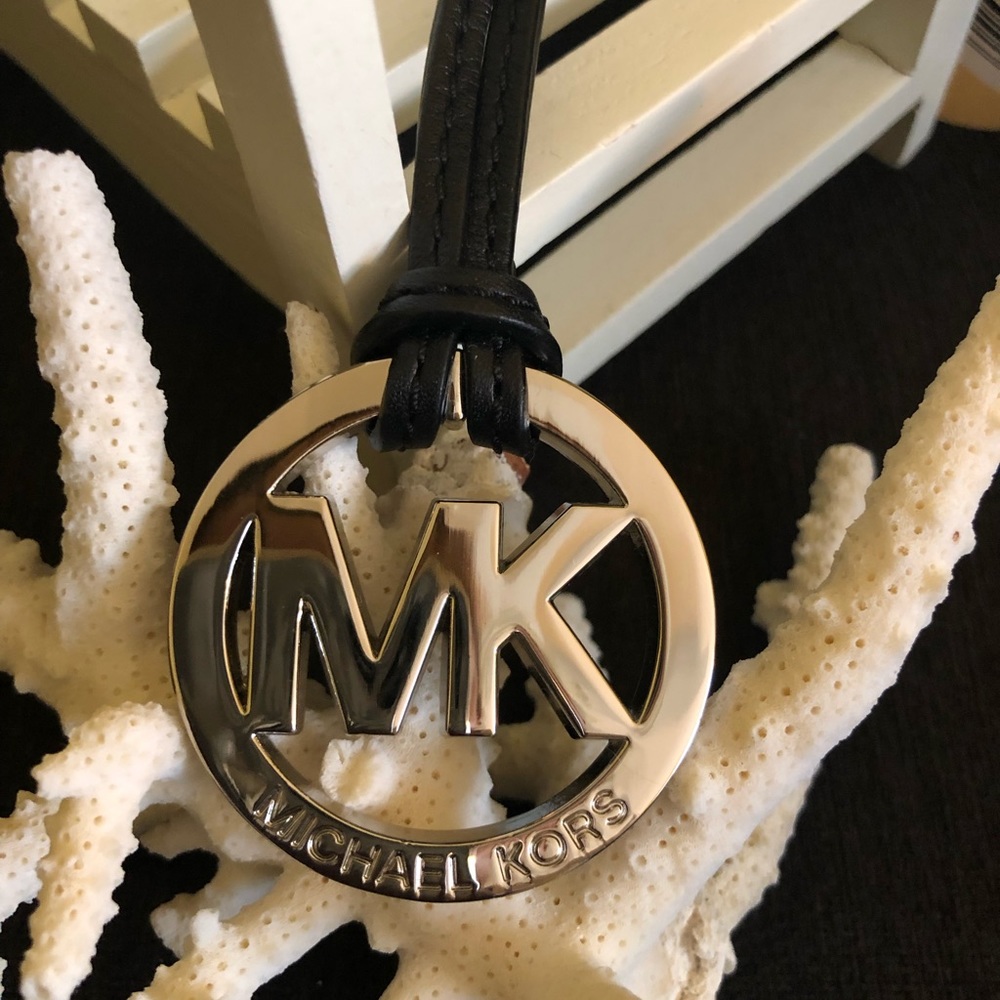 SOLD ❌❌❌Michael Kors chain